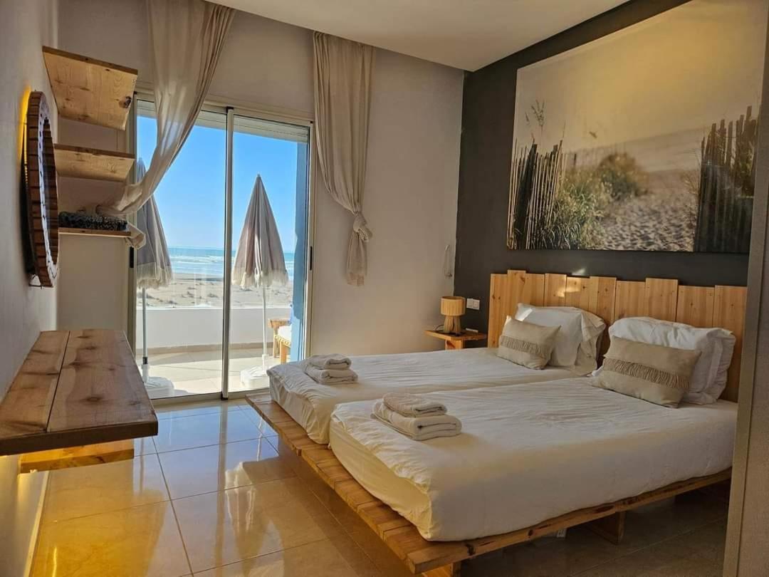 Sidi Rahal Blue View, Beachfront Wide Seaview With Pool 外观 照片