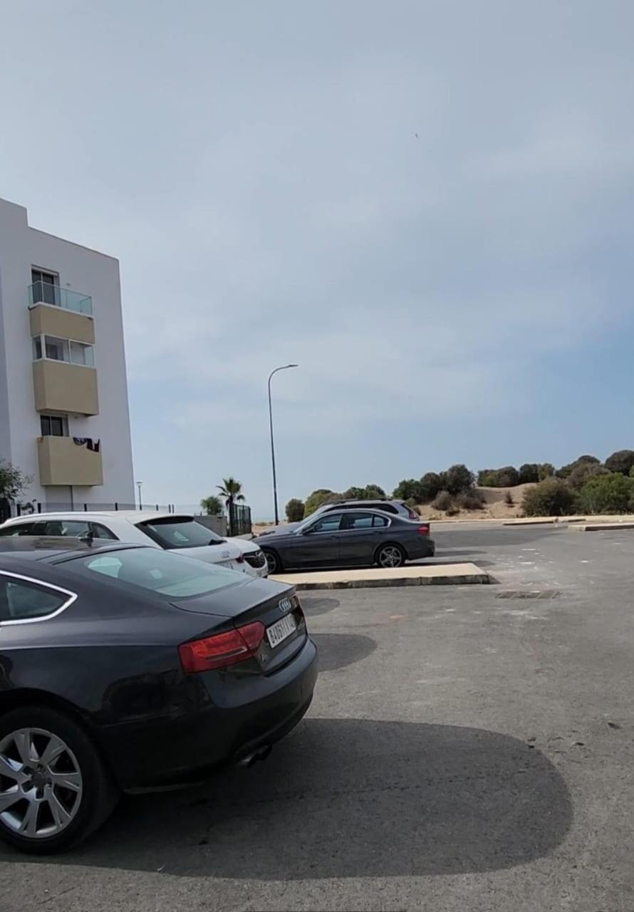 Sidi Rahal Blue View, Beachfront Wide Seaview With Pool 外观 照片